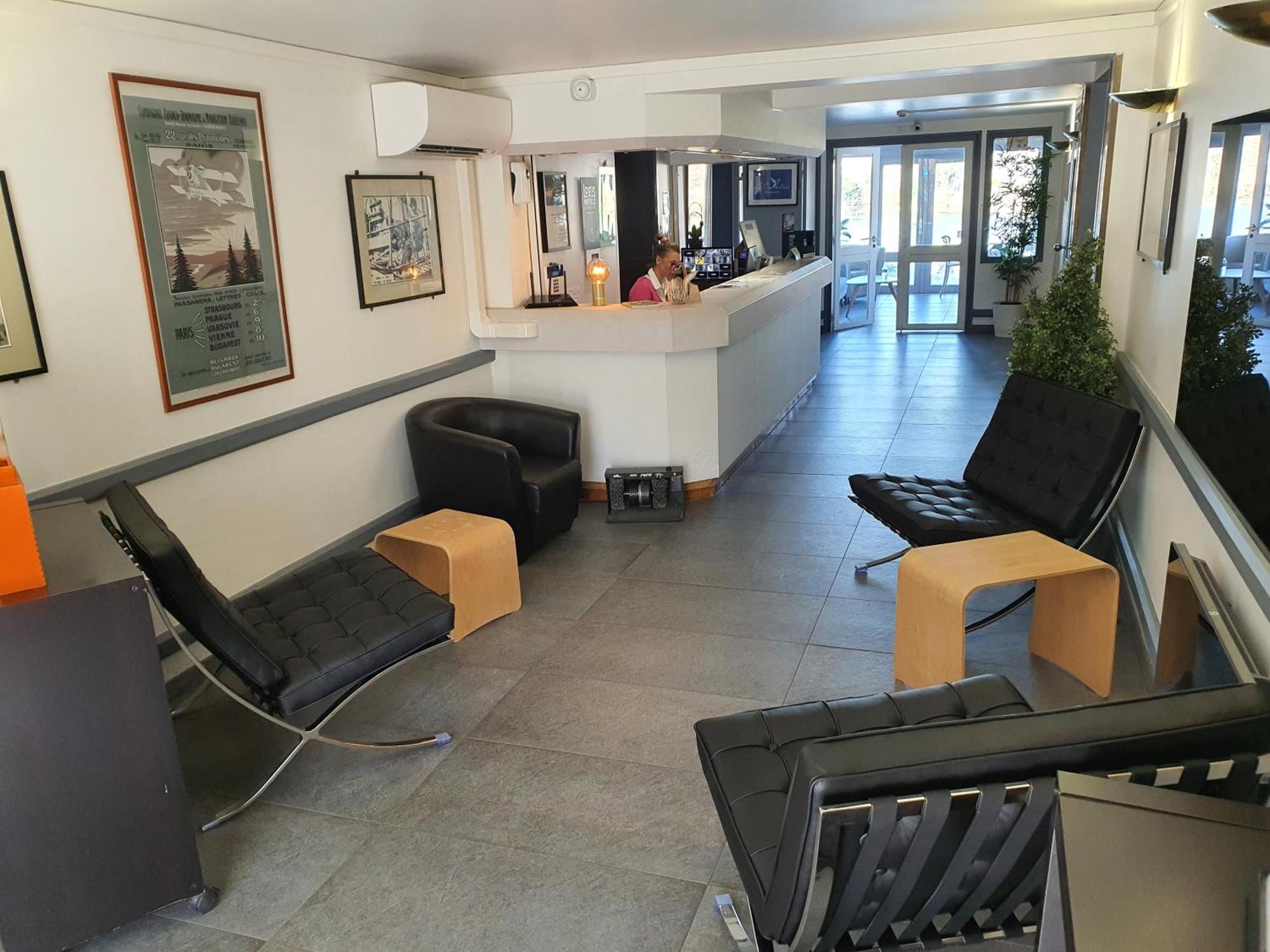 Logis - Hotel & Restaurant Des Lacs Paris Sud Viry-Châtillon 외부 사진