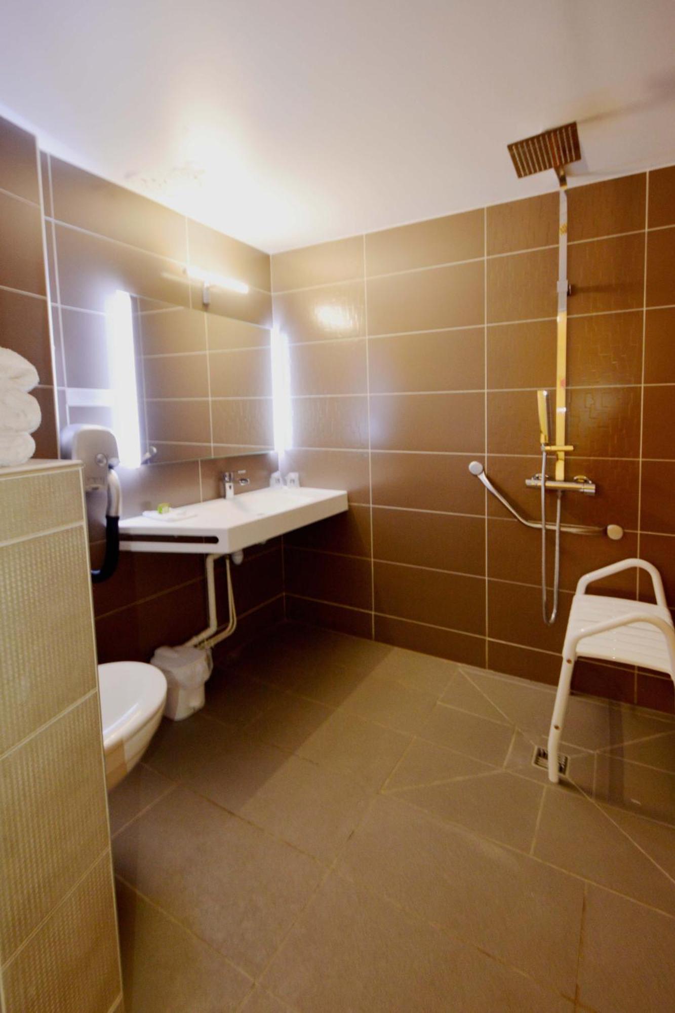 Logis - Hotel & Restaurant Des Lacs Paris Sud Viry-Châtillon 외부 사진