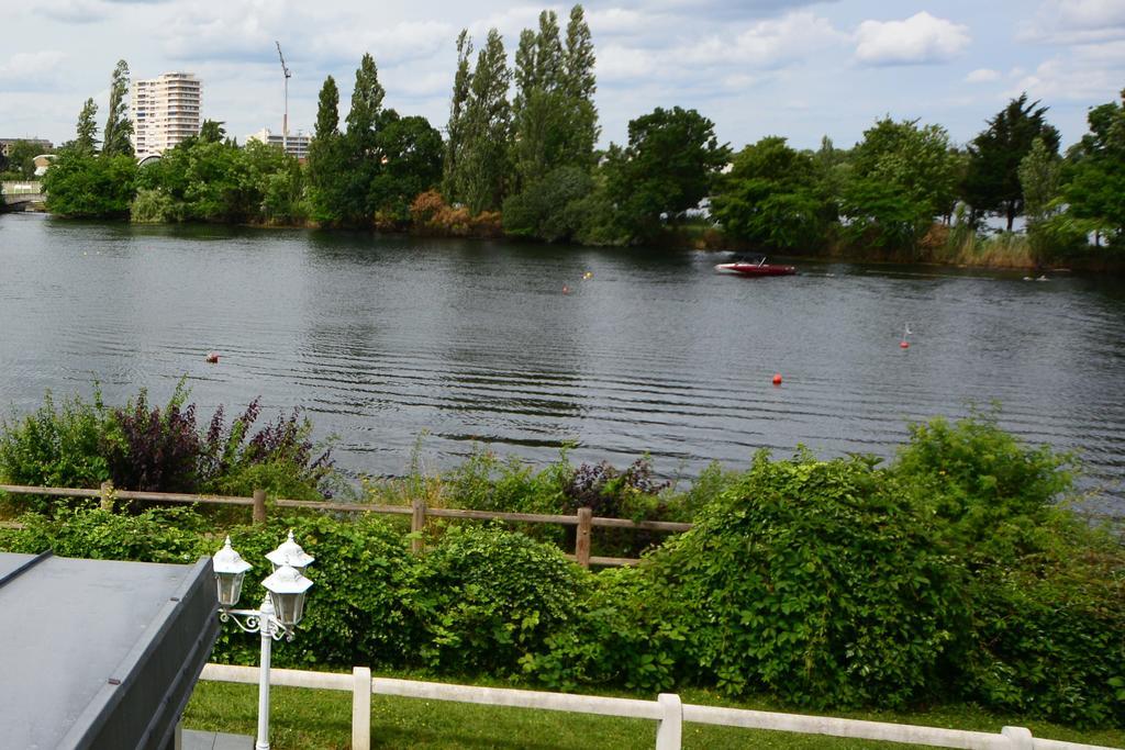 Logis - Hotel & Restaurant Des Lacs Paris Sud Viry-Châtillon 외부 사진